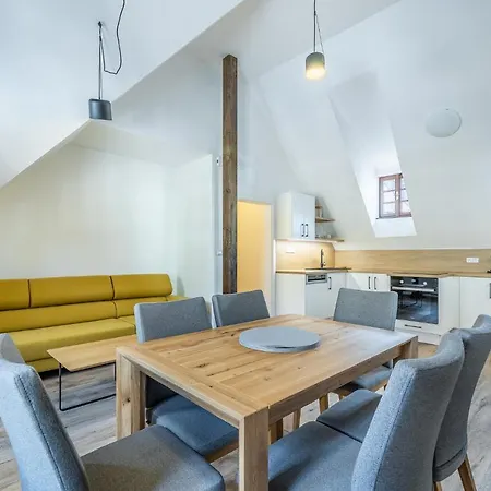 Residence Wurmfeld - Rodinny Apartman S 3 Loznicemi Cesky Krumlov Exterior photo