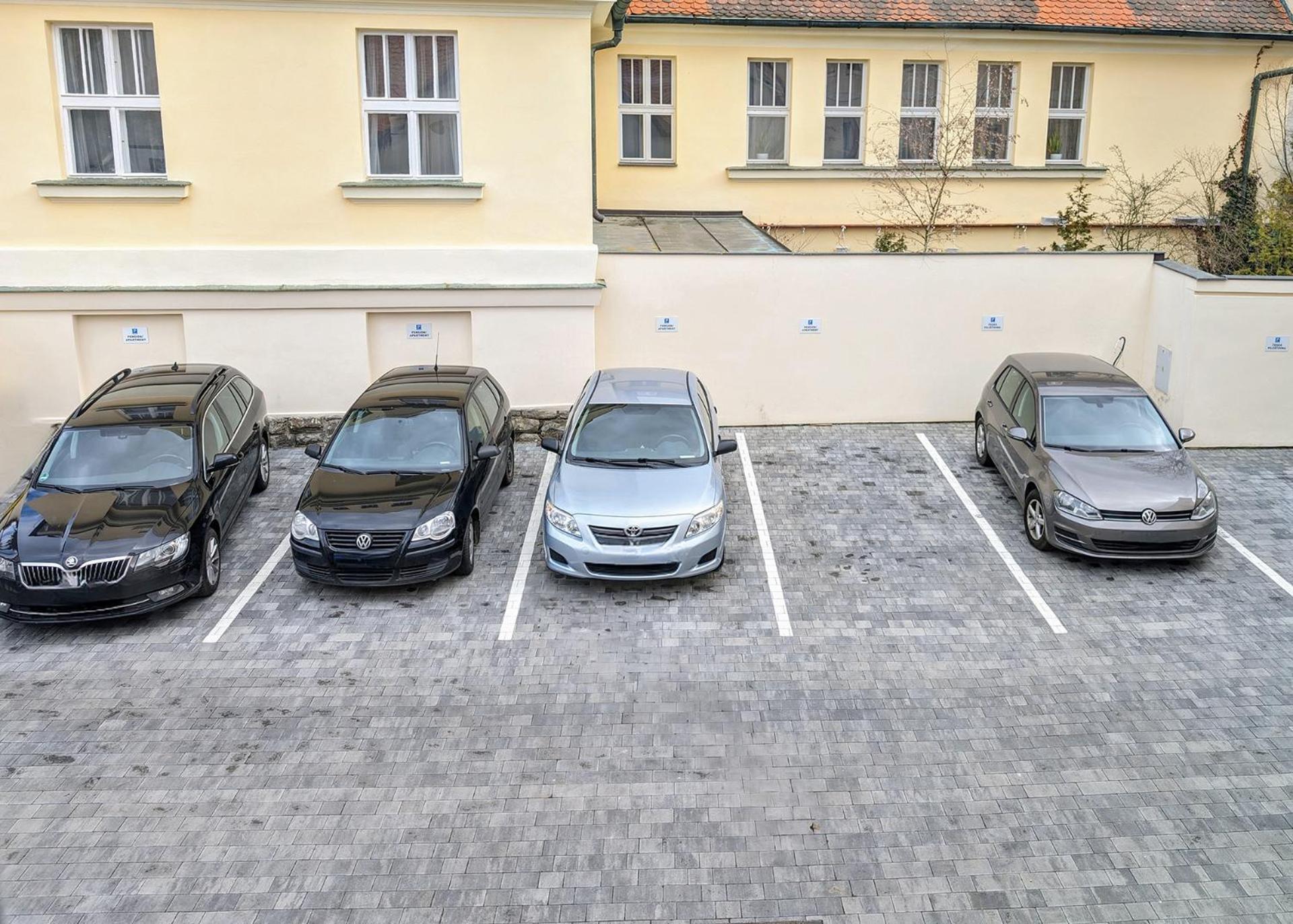 Wurmfeld - Rodinny S 3 Loznicemi Apartament